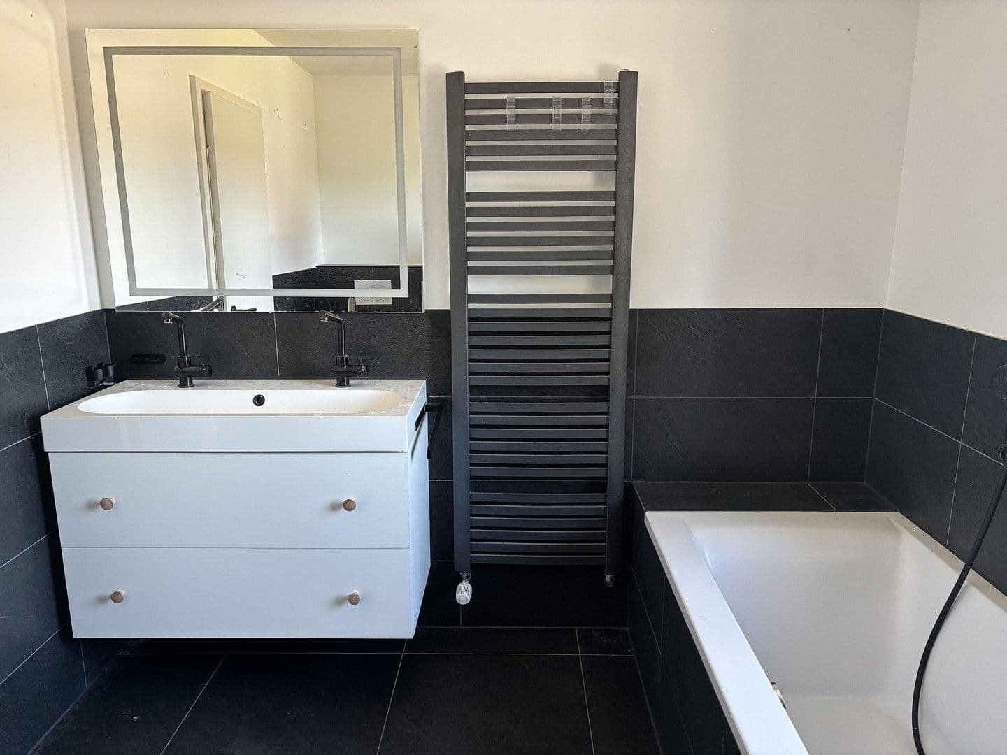 Prodej domu 120 m², pozemek 380 m², Berlin, Berlín Prodej domu 120 m², pozemek 380 m², Berlin, Berlín