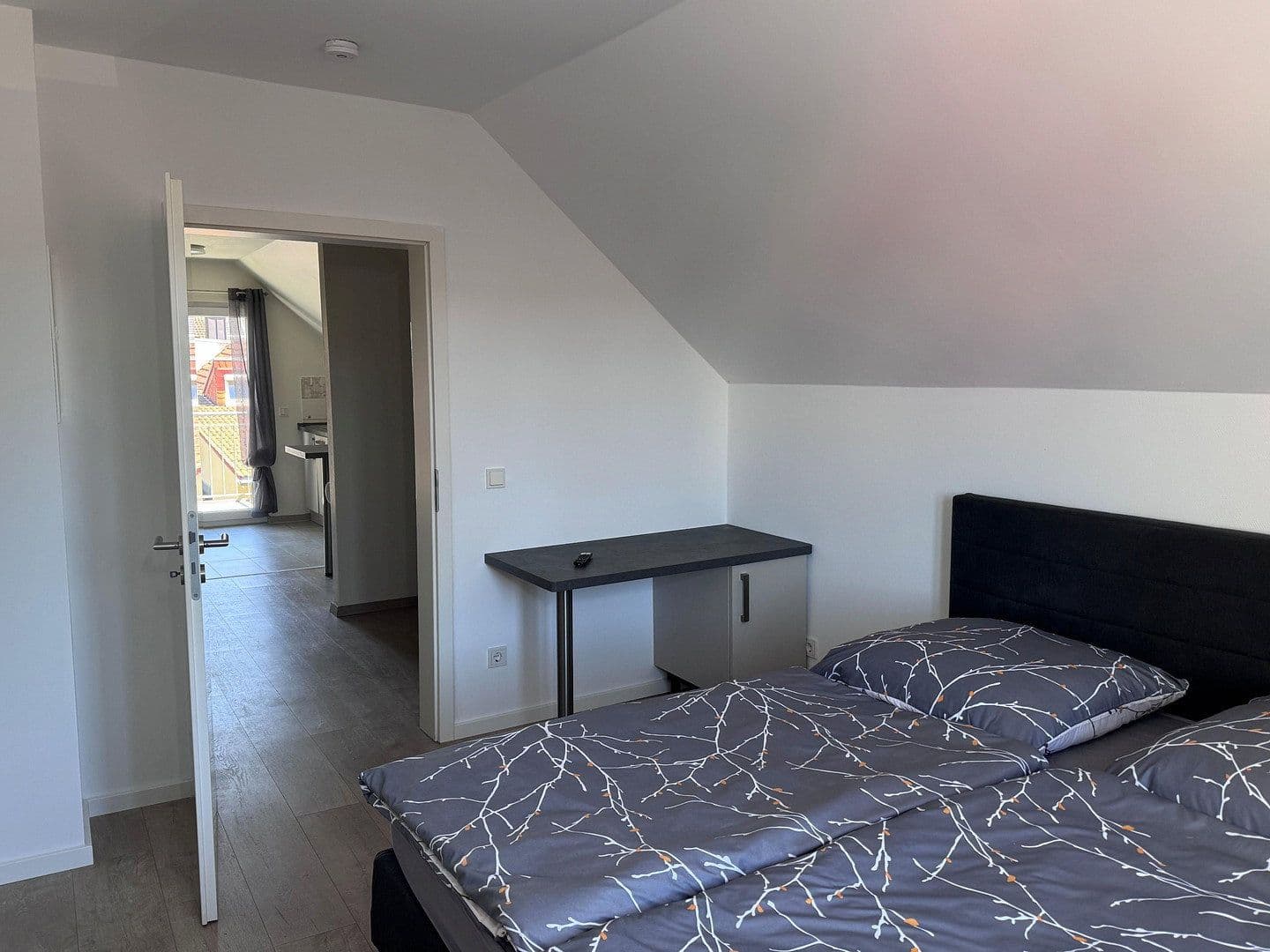 Pronájem bytu 1+1 30 m², Wilhelm-Kobelt-Str., Frankfurt am Main, Hessen Pronájem bytu 1+1 30 m², Wilhelm-Kobelt-Str., Frankfurt am Main, Hessen