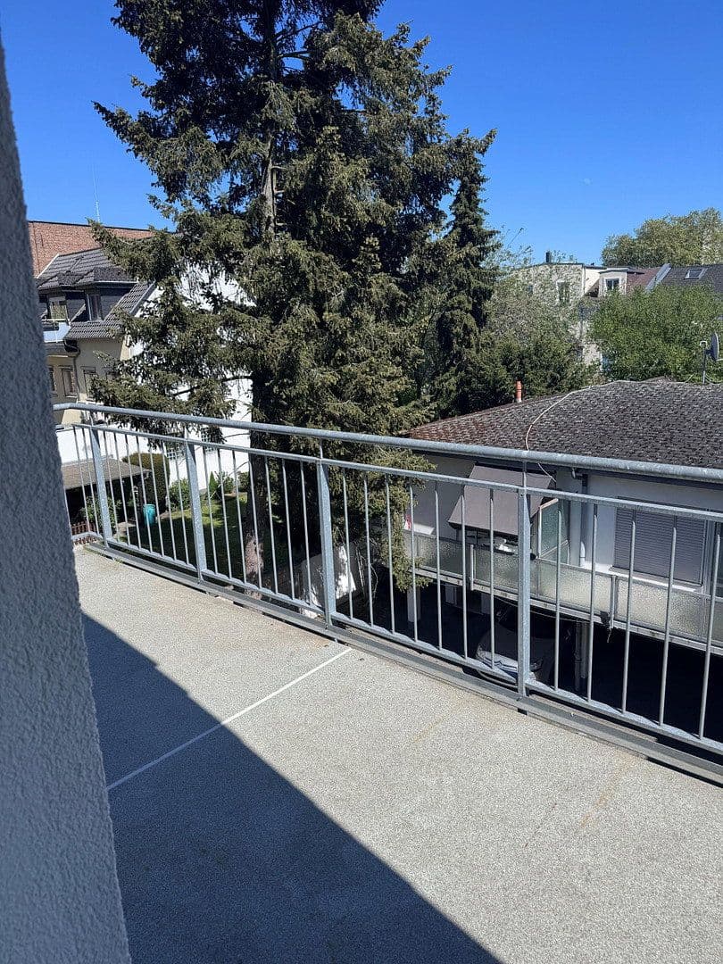 Pronájem bytu 1+1 30 m², Wilhelm-Kobelt-Str., Frankfurt am Main, Hessen Pronájem bytu 1+1 30 m², Wilhelm-Kobelt-Str., Frankfurt am Main, Hessen