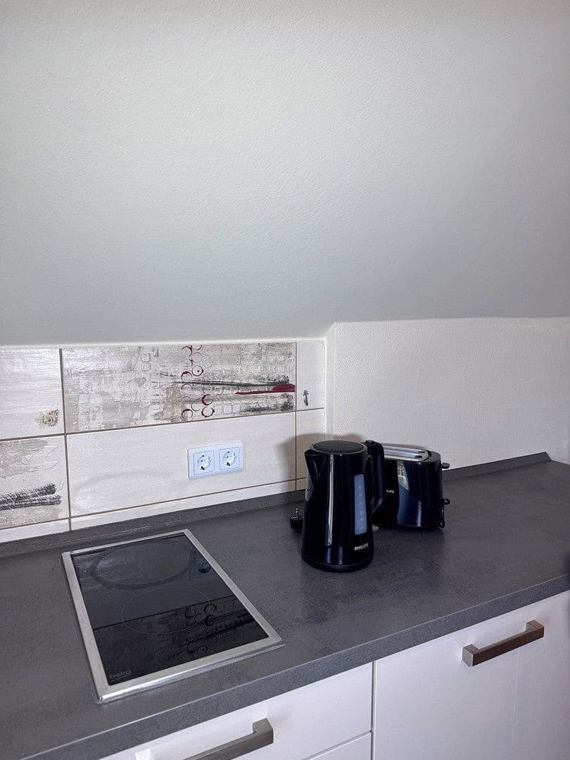 Pronájem bytu 1+1 30 m², Wilhelm-Kobelt-Str., Frankfurt am Main, Hessen Pronájem bytu 1+1 30 m², Wilhelm-Kobelt-Str., Frankfurt am Main, Hessen