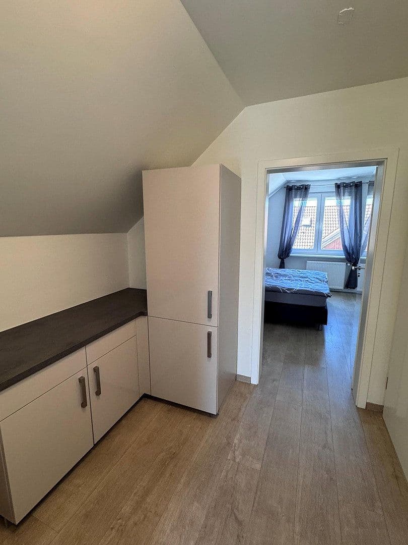 Pronájem bytu 1+1 30 m², Wilhelm-Kobelt-Str., Frankfurt am Main, Hessen Pronájem bytu 1+1 30 m², Wilhelm-Kobelt-Str., Frankfurt am Main, Hessen