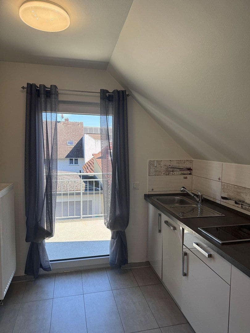 Pronájem bytu 1+1 30 m², Wilhelm-Kobelt-Str., Frankfurt am Main, Hessen Pronájem bytu 1+1 30 m², Wilhelm-Kobelt-Str., Frankfurt am Main, Hessen