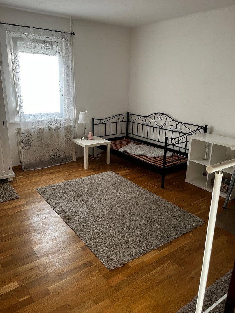 Pronájem bytu 1+1 18 m², Villingen-Schwenningen, Bádensko-Württembersko Pronájem bytu 1+1 18 m², Villingen-Schwenningen, Bádensko-Württembersko