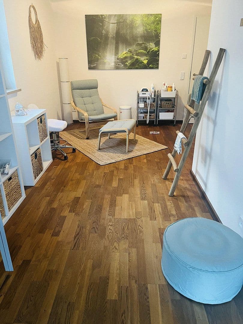 Pronájem kanceláře 23 m², Wenzenbach, Bavorsko Pronájem kanceláře 23 m², Wenzenbach, Bavorsko
