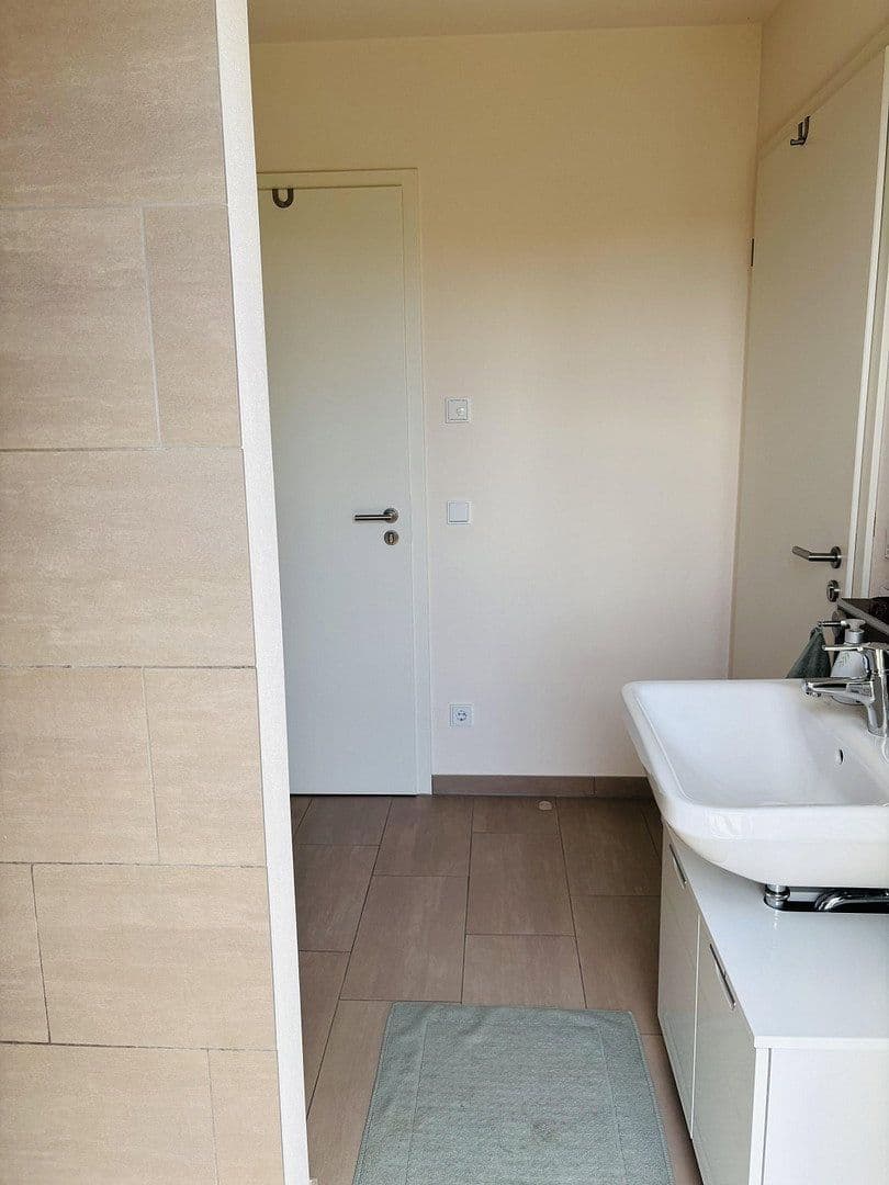Pronájem kanceláře 23 m², Wenzenbach, Bavorsko Pronájem kanceláře 23 m², Wenzenbach, Bavorsko