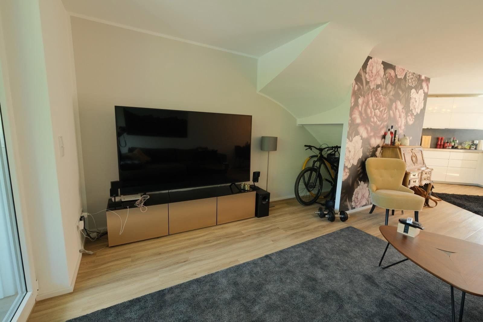 Pronájem bytu 3+1 76 m², Köln, Severní Porýní-Vestfálsko Pronájem bytu 3+1 76 m², Köln, Severní Porýní-Vestfálsko