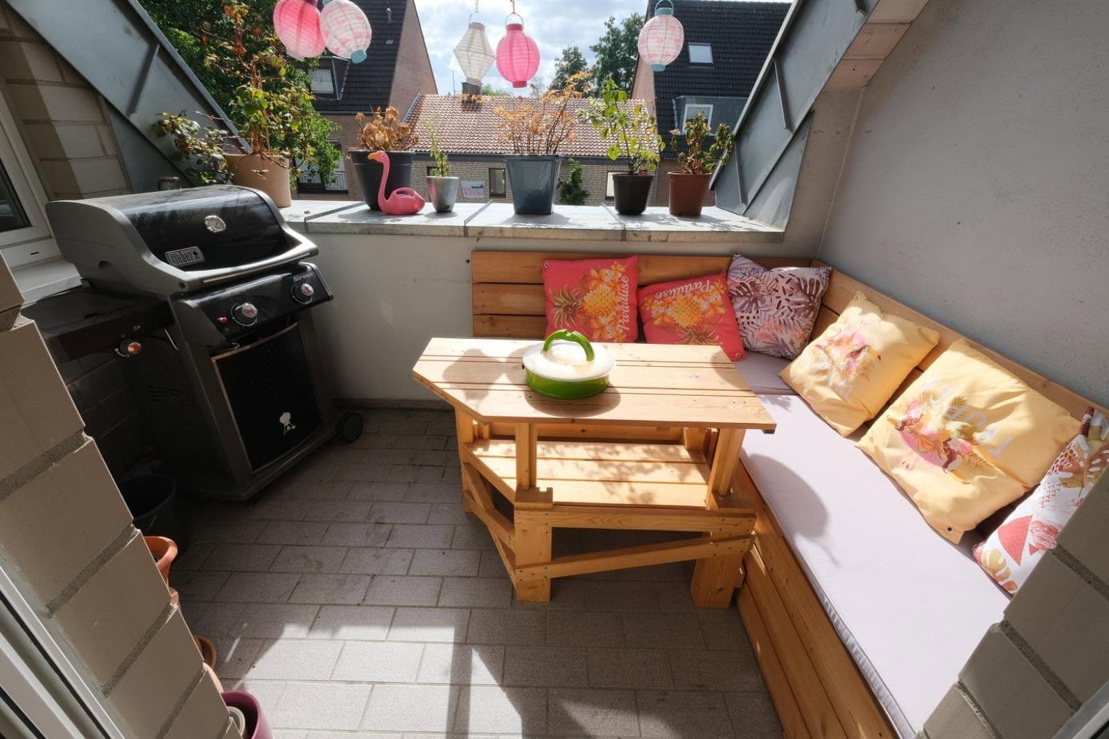 Pronájem bytu 3+1 76 m², Köln, Severní Porýní-Vestfálsko Pronájem bytu 3+1 76 m², Köln, Severní Porýní-Vestfálsko