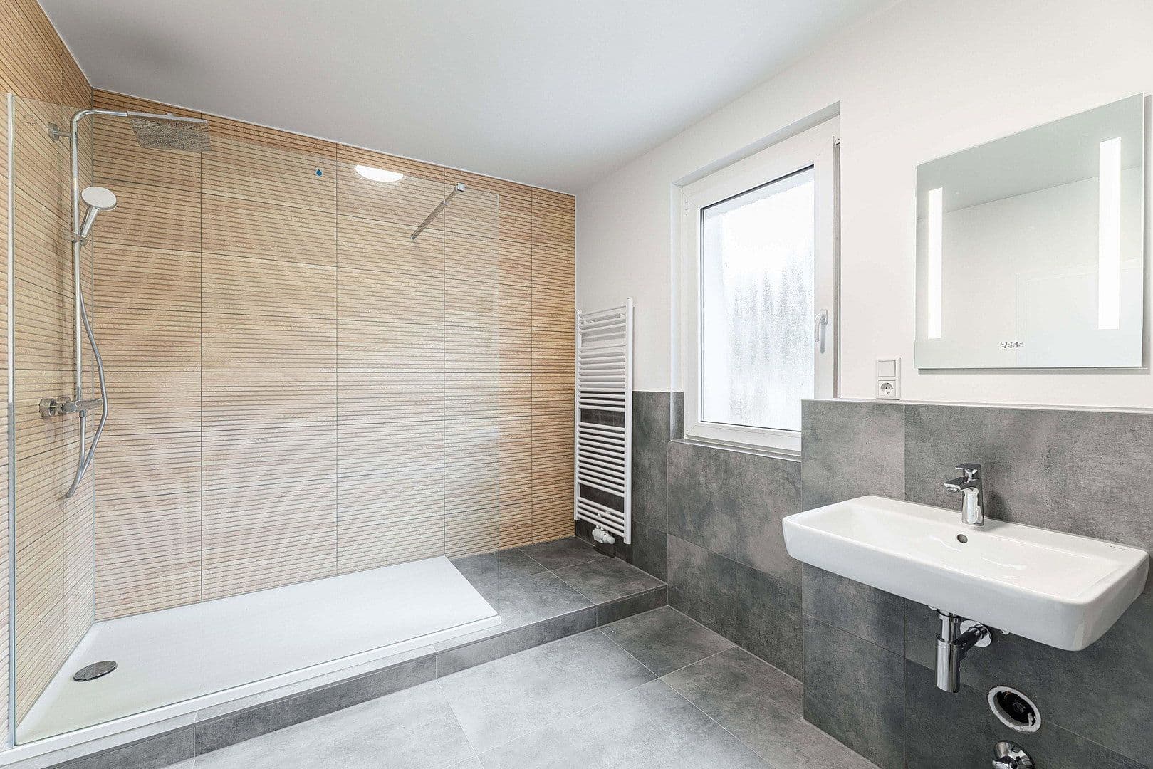 Pronájem bytu 2+1 60 m², Moritzbergstraße 32, Nürnberg, Bavorsko Pronájem bytu 2+1 60 m², Moritzbergstraße 32, Nürnberg, Bavorsko