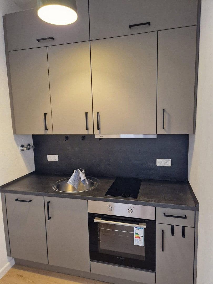 Pronájem bytu 2+1 42 m², Wiesbaden, Hessen Pronájem bytu 2+1 42 m², Wiesbaden, Hessen