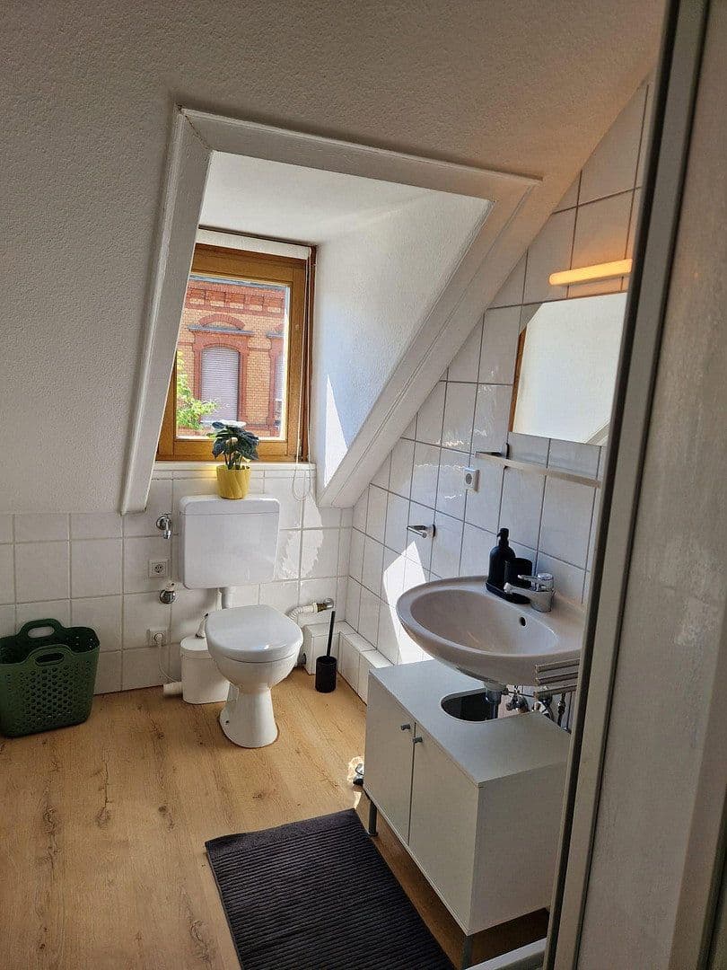 Pronájem bytu 2+1 42 m², Wiesbaden, Hessen Pronájem bytu 2+1 42 m², Wiesbaden, Hessen