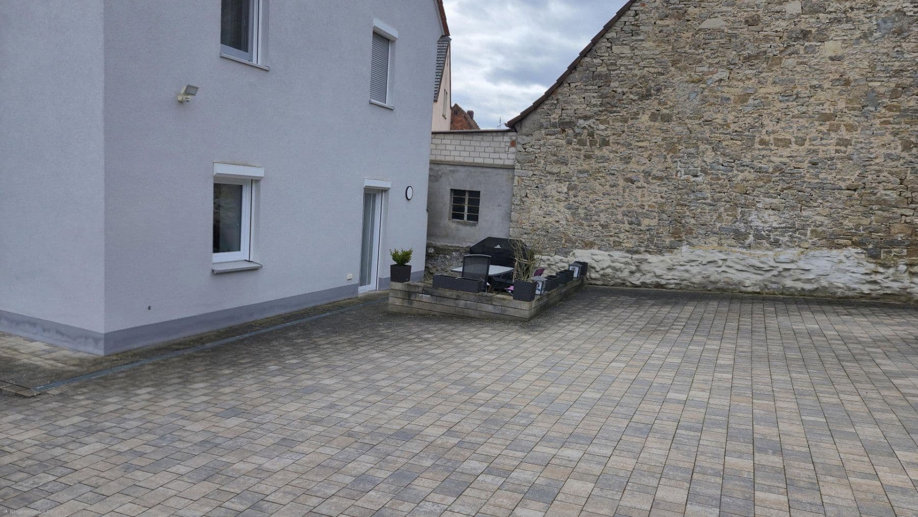 Prodej domu 335 m², pozemek 667 m², Rimpar, Bavorsko Prodej domu 335 m², pozemek 667 m², Rimpar, Bavorsko