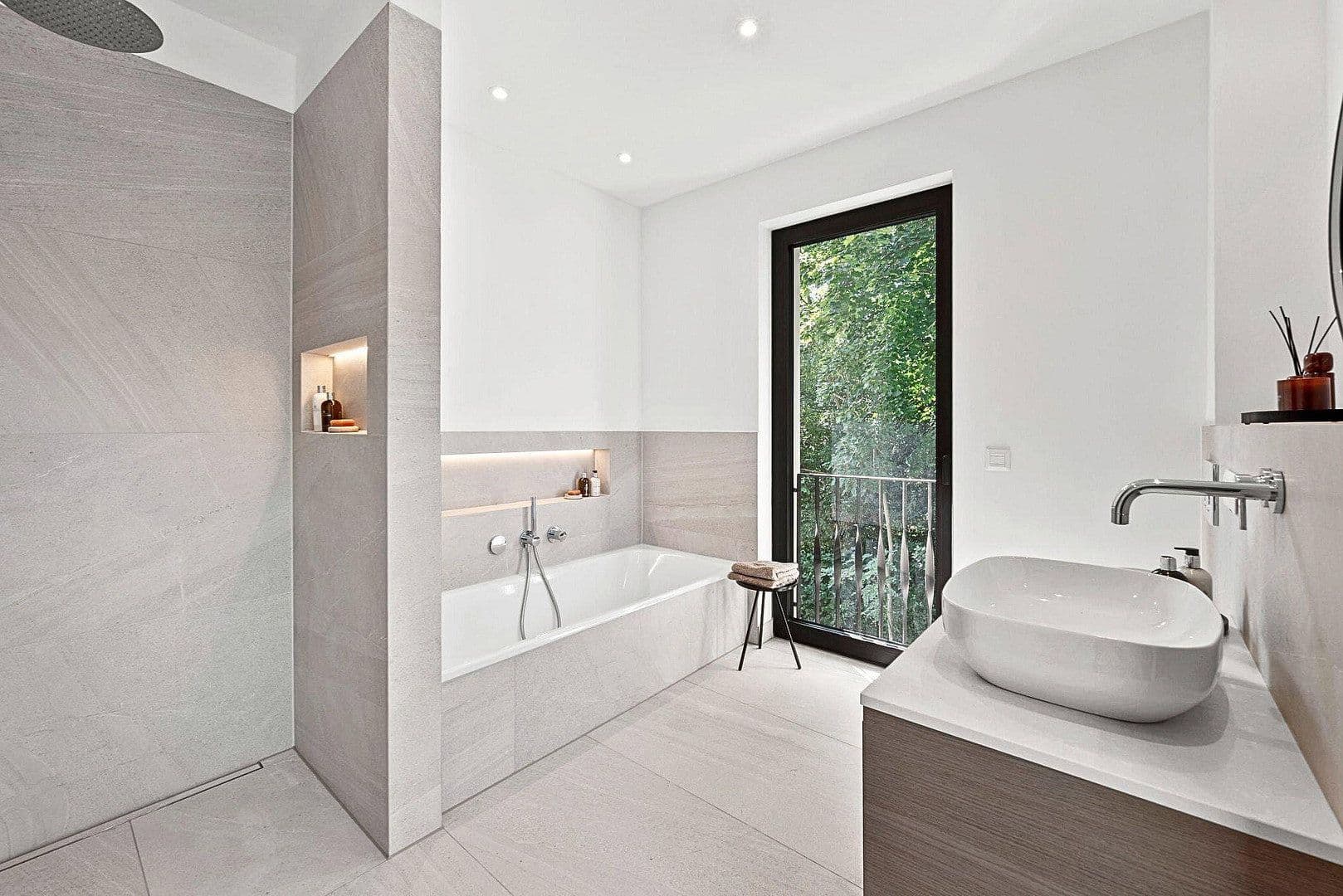 Prodej domu 243 m², pozemek 276 m², Sembdnerstraße 8, Germering, Bavorsko Prodej domu 243 m², pozemek 276 m², Sembdnerstraße 8, Germering, Bavorsko