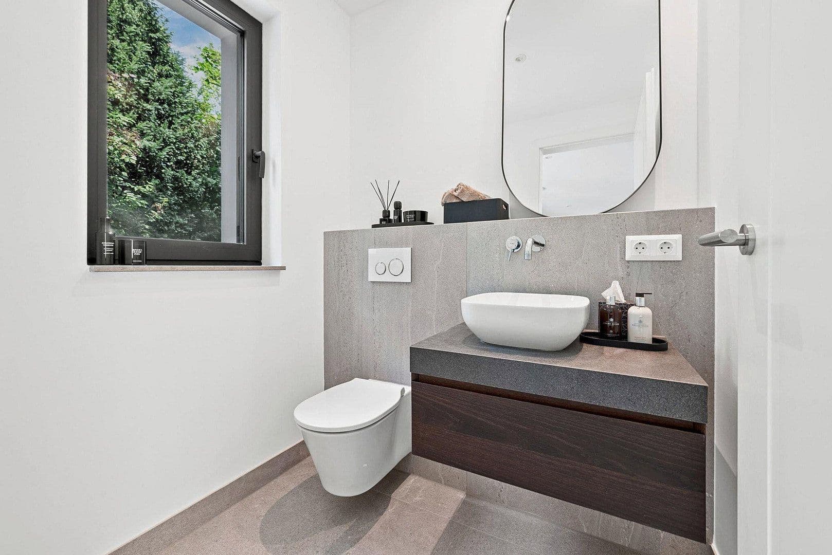 Prodej domu 243 m², pozemek 276 m², Sembdnerstraße 8, Germering, Bavorsko Prodej domu 243 m², pozemek 276 m², Sembdnerstraße 8, Germering, Bavorsko