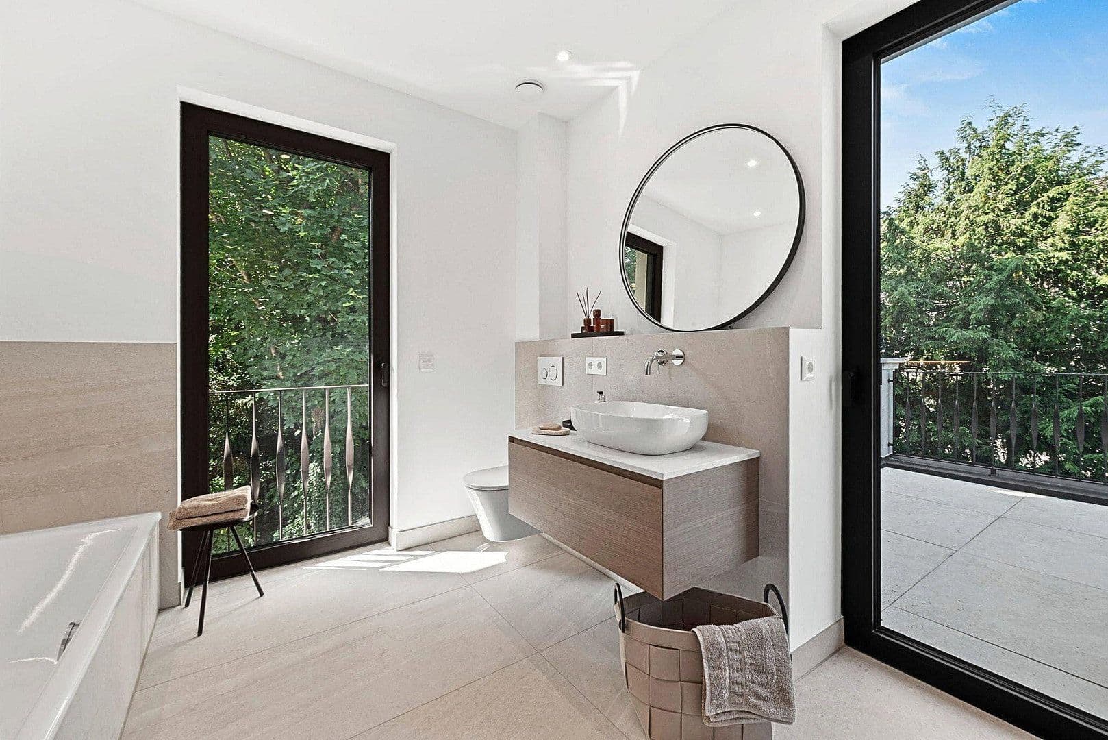 Prodej domu 243 m², pozemek 276 m², Sembdnerstraße 8, Germering, Bavorsko Prodej domu 243 m², pozemek 276 m², Sembdnerstraße 8, Germering, Bavorsko