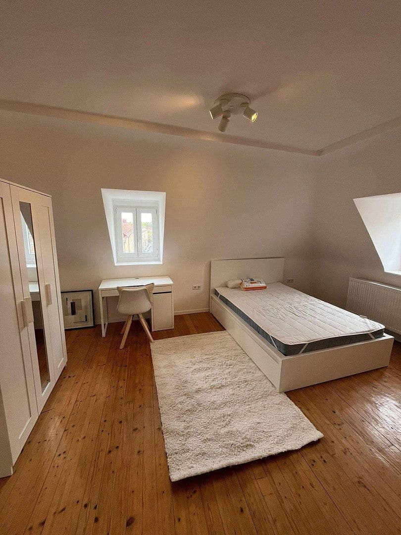 Pronájem bytu 14 m², Kirschgartenstraße 22, Nürnberg, Bavorsko Pronájem bytu 14 m², Kirschgartenstraße 22, Nürnberg, Bavorsko