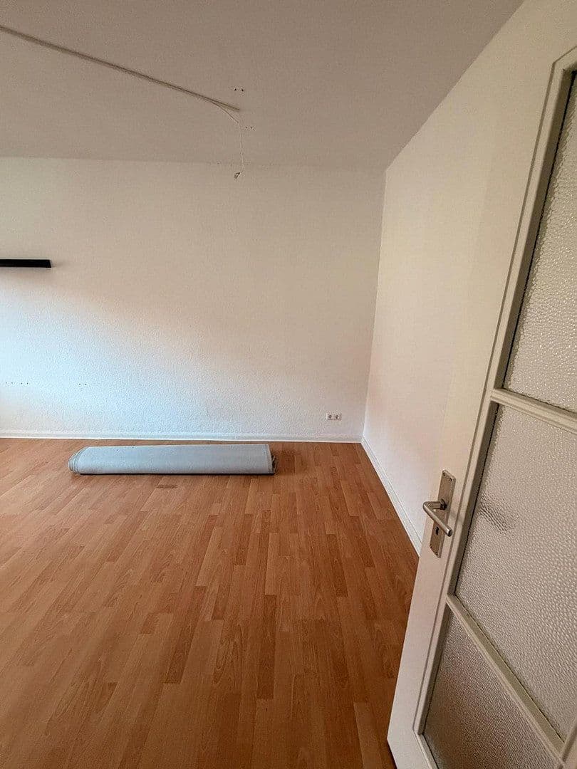 Pronájem bytu 2+1 55 m², Zwinglistr.6, Hannover, Dolní Sasko Pronájem bytu 2+1 55 m², Zwinglistr.6, Hannover, Dolní Sasko