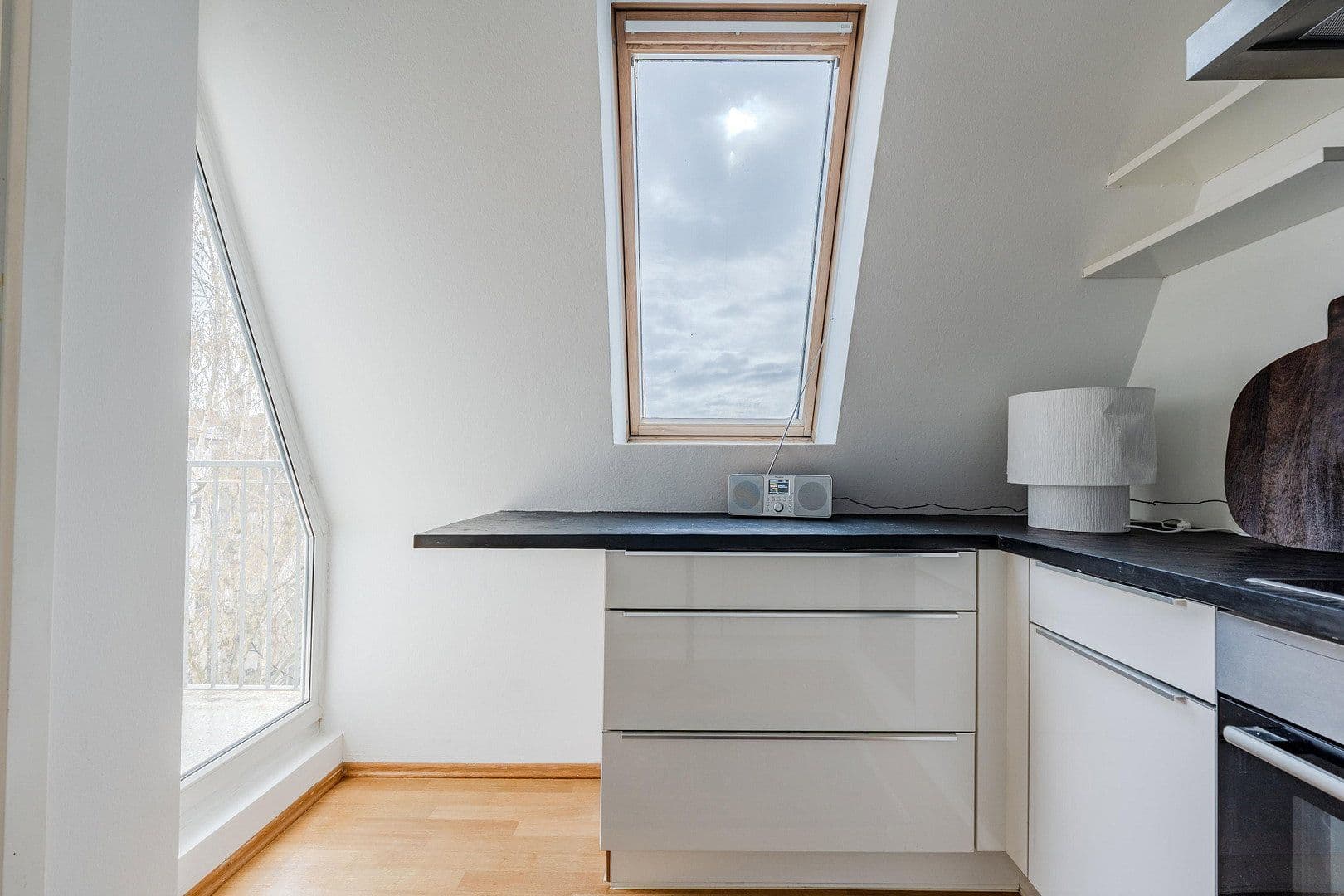 Prodej bytu 3+1 97 m², Berlin, Berlín Prodej bytu 3+1 97 m², Berlin, Berlín