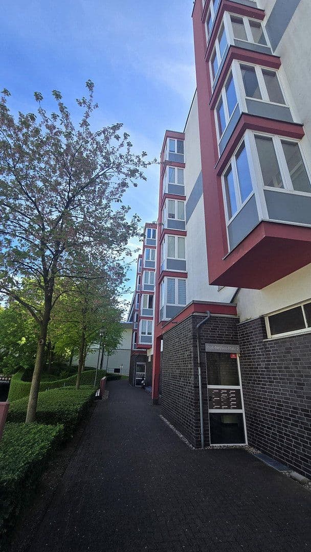 Prodej bytu 2+1 57 m², Hilde-und-Joseph, Professor-Neyses-Platz 2, Düsseldorf, Severní Porýní-Vestfálsko Prodej bytu 2+1 57 m², Hilde-und-Joseph, Professor-Neyses-Platz 2, Düsseldorf, Severní Porýní-Vestfálsko