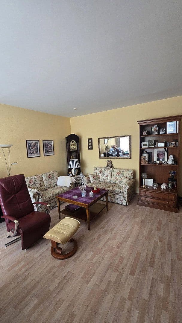 Prodej bytu 2+1 57 m², Hilde-und-Joseph, Professor-Neyses-Platz 2, Düsseldorf, Severní Porýní-Vestfálsko Prodej bytu 2+1 57 m², Hilde-und-Joseph, Professor-Neyses-Platz 2, Düsseldorf, Severní Porýní-Vestfálsko