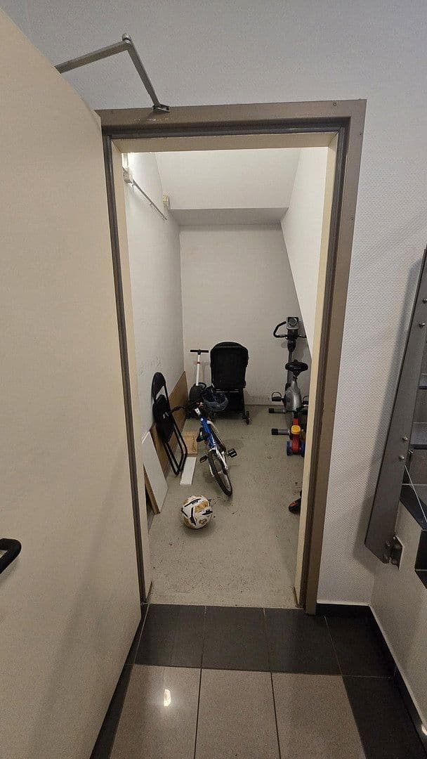 Prodej bytu 2+1 57 m², Hilde-und-Joseph, Professor-Neyses-Platz 2, Düsseldorf, Severní Porýní-Vestfálsko Prodej bytu 2+1 57 m², Hilde-und-Joseph, Professor-Neyses-Platz 2, Düsseldorf, Severní Porýní-Vestfálsko