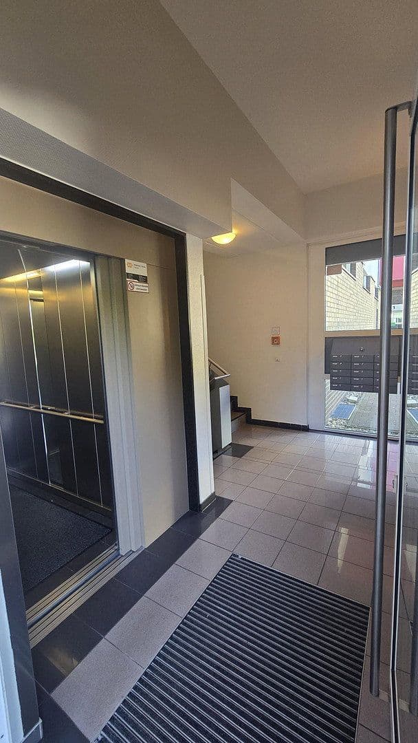 Prodej bytu 2+1 57 m², Hilde-und-Joseph, Professor-Neyses-Platz 2, Düsseldorf, Severní Porýní-Vestfálsko Prodej bytu 2+1 57 m², Hilde-und-Joseph, Professor-Neyses-Platz 2, Düsseldorf, Severní Porýní-Vestfálsko