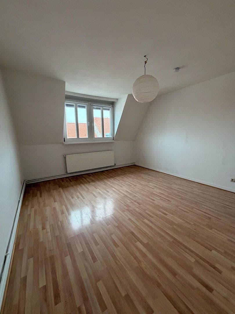 Pronájem bytu 3+kk 100 m², Martinistraße 17A, Osnabrück, Dolní Sasko Pronájem bytu 3+kk 100 m², Martinistraße 17A, Osnabrück, Dolní Sasko