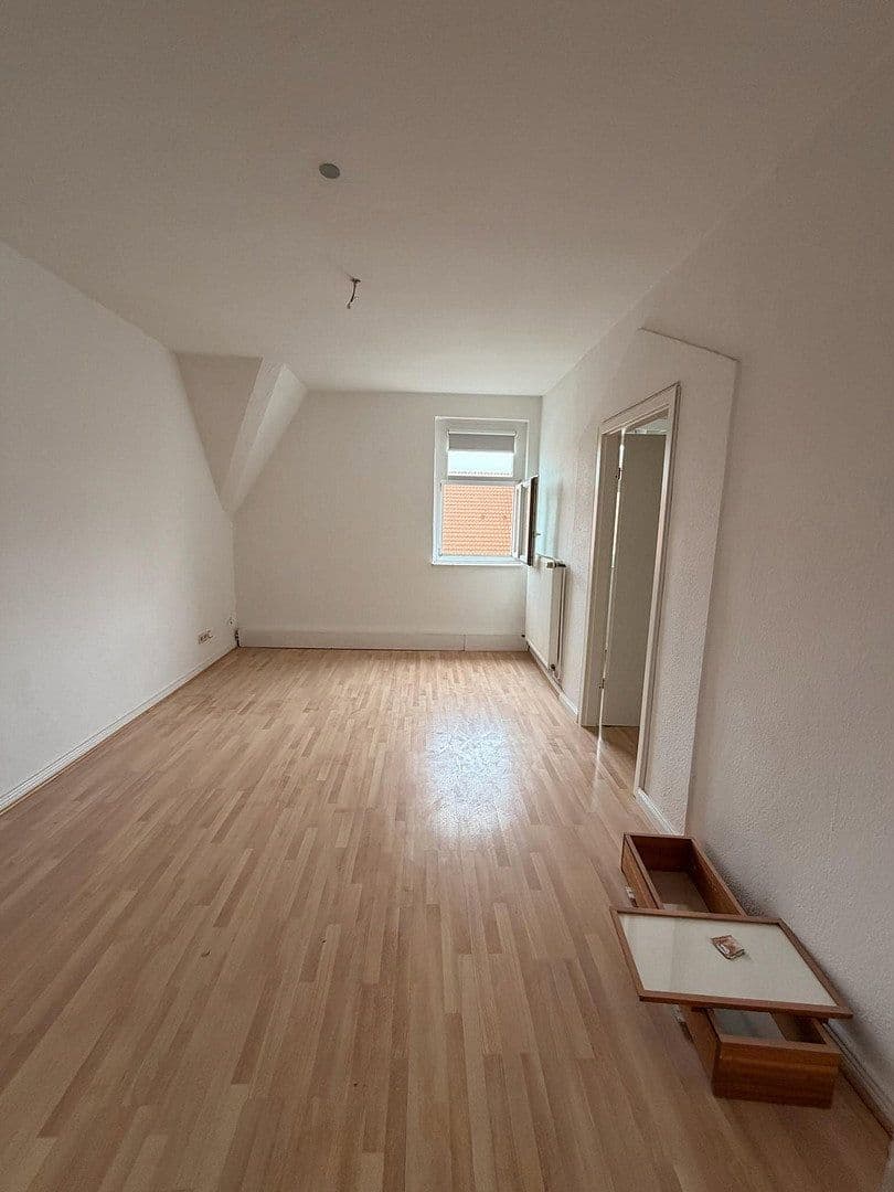 Pronájem bytu 3+kk 100 m², Martinistraße 17A, Osnabrück, Dolní Sasko Pronájem bytu 3+kk 100 m², Martinistraße 17A, Osnabrück, Dolní Sasko