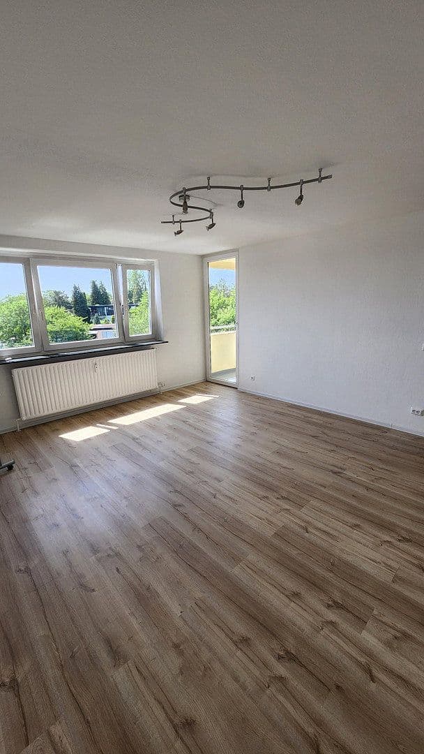 Pronájem bytu 3+1 76 m², Berliner Ring 43, Wertheim, Bádensko-Württembersko Pronájem bytu 3+1 76 m², Berliner Ring 43, Wertheim, Bádensko-Württembersko
