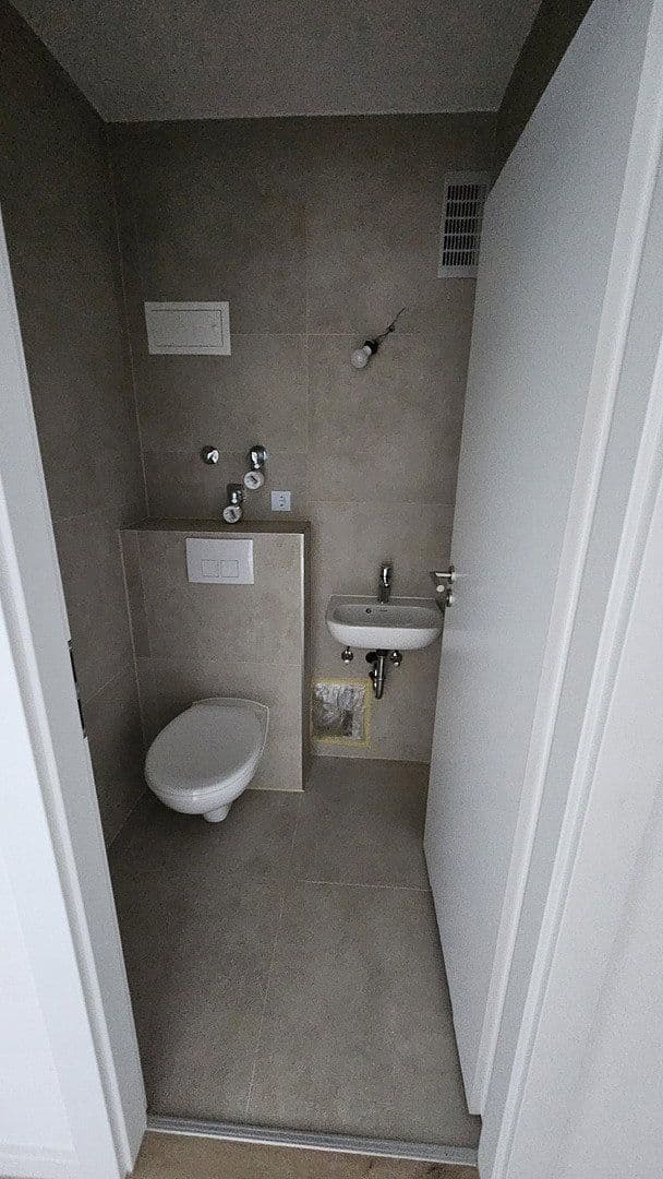 Pronájem bytu 3+1 76 m², Berliner Ring 43, Wertheim, Bádensko-Württembersko Pronájem bytu 3+1 76 m², Berliner Ring 43, Wertheim, Bádensko-Württembersko