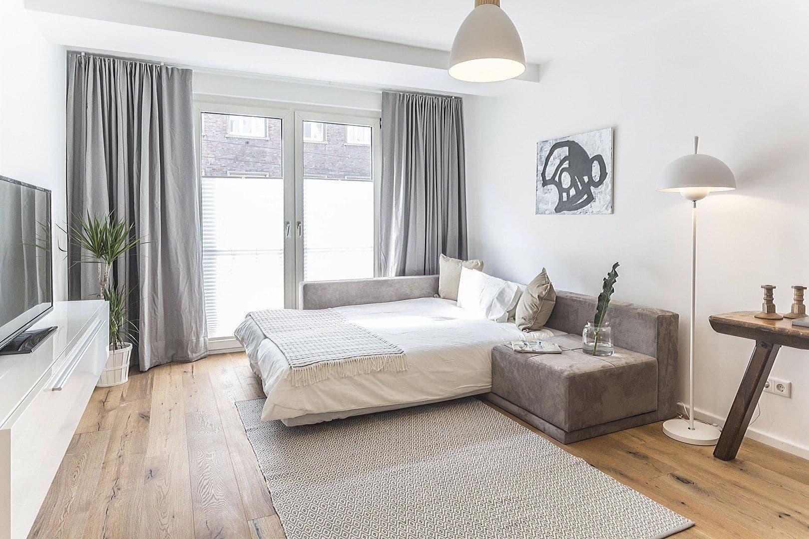 Pronájem bytu 2+1 56 m², Gladbacherstr. 27, Düsseldorf, Severní Porýní-Vestfálsko Pronájem bytu 2+1 56 m², Gladbacherstr. 27, Düsseldorf, Severní Porýní-Vestfálsko