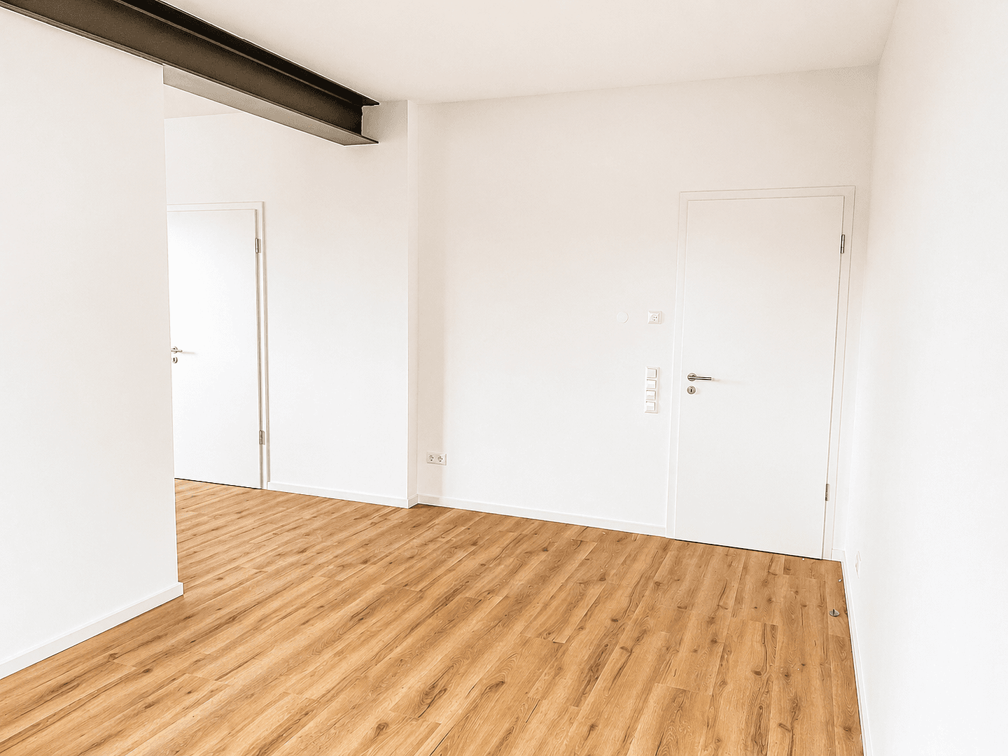 Pronájem kanceláře 42 m², Philippsburg, Bádensko-Württembersko Pronájem kanceláře 42 m², Philippsburg, Bádensko-Württembersko