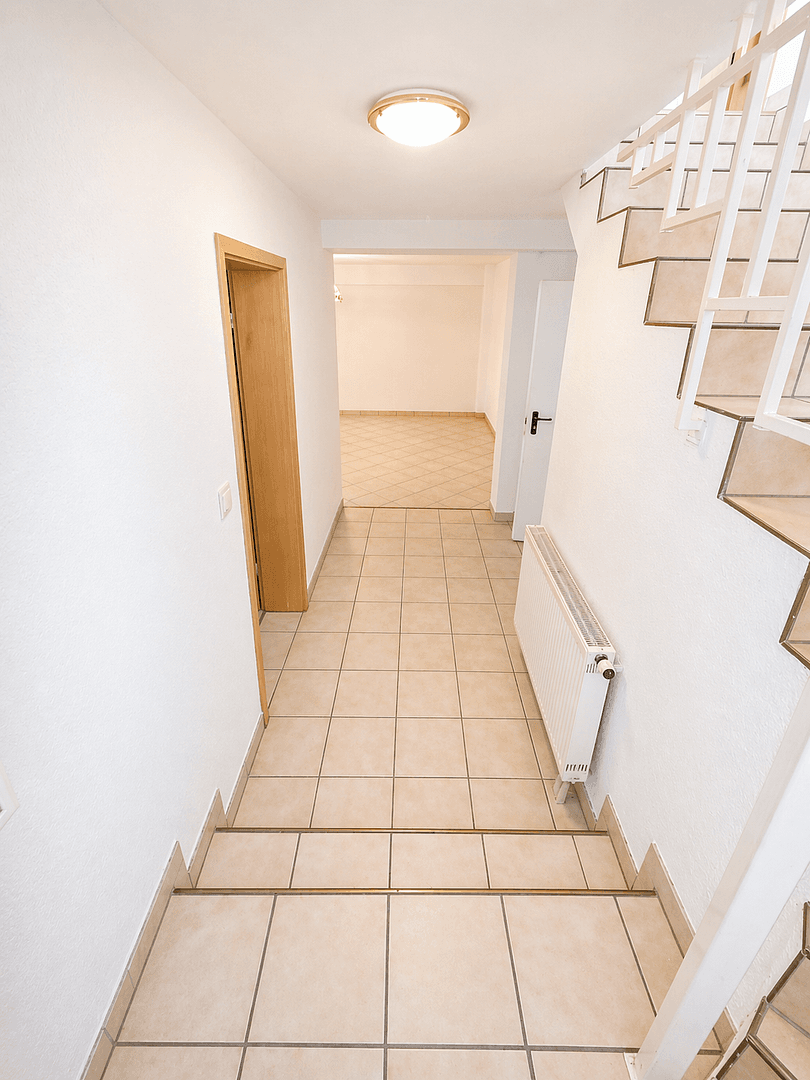 Prodej domu 105 m², pozemek 490 m², Mecklenburgerstr. 29, Langenzenn, Bavorsko Prodej domu 105 m², pozemek 490 m², Mecklenburgerstr. 29, Langenzenn, Bavorsko