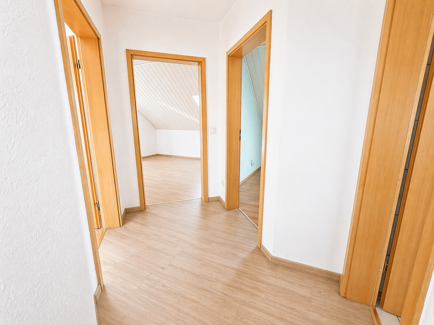 Prodej domu 105 m², pozemek 490 m², Mecklenburgerstr. 29, Langenzenn, Bavorsko Prodej domu 105 m², pozemek 490 m², Mecklenburgerstr. 29, Langenzenn, Bavorsko