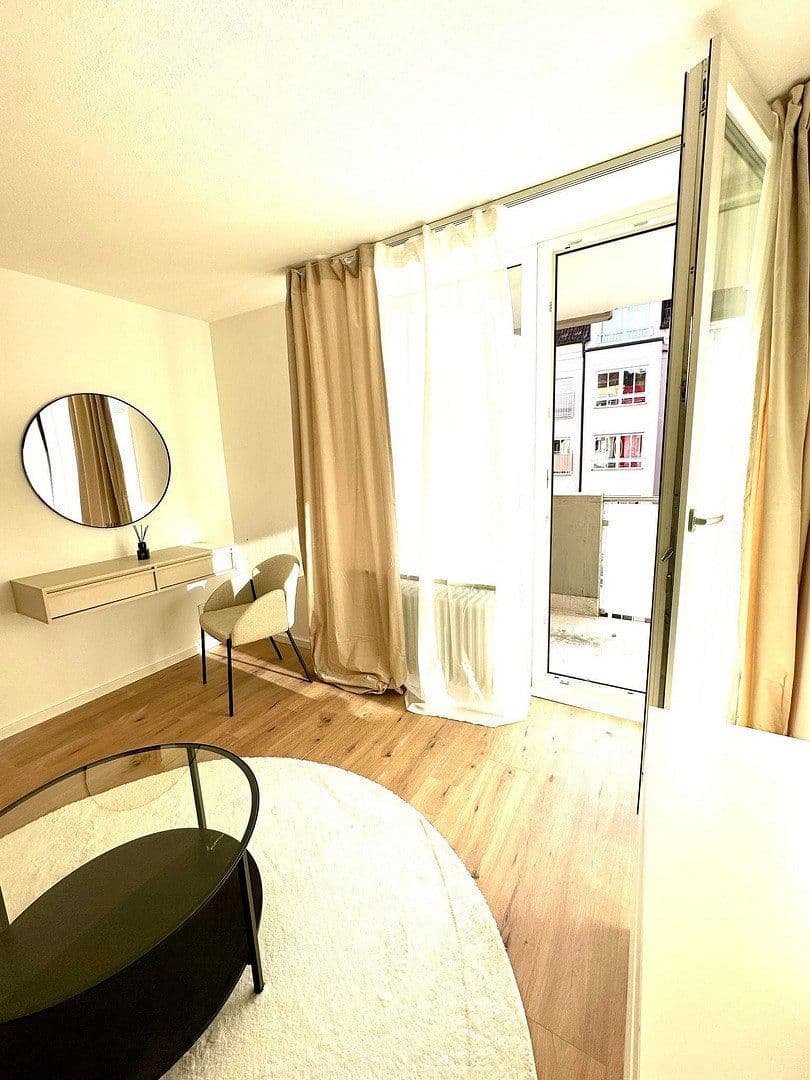 Pronájem bytu 50 m², Senftlstraße 1a, München, Bavorsko Pronájem bytu 50 m², Senftlstraße 1a, München, Bavorsko