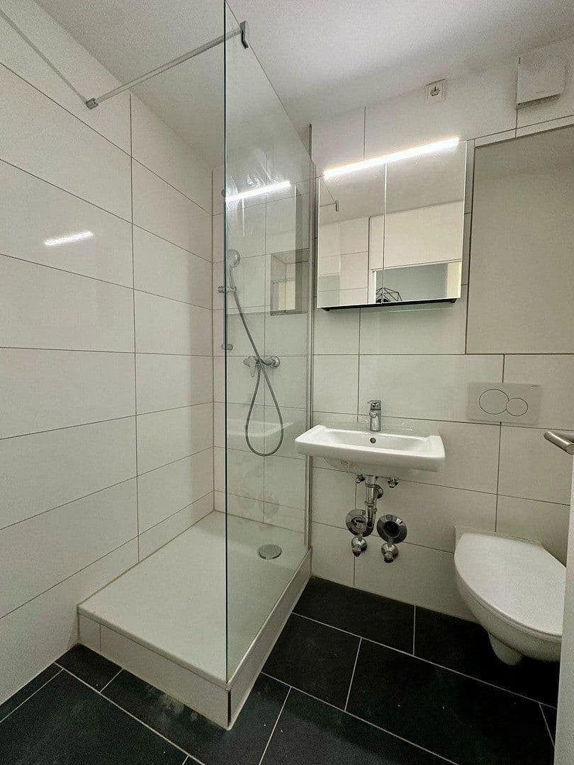 Pronájem bytu 50 m², Senftlstraße 1a, München, Bavorsko Pronájem bytu 50 m², Senftlstraße 1a, München, Bavorsko