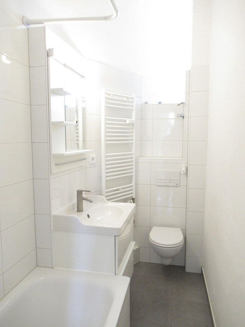 Pronájem bytu 3+1 93 m², Berlin, Berlín Pronájem bytu 3+1 93 m², Berlin, Berlín