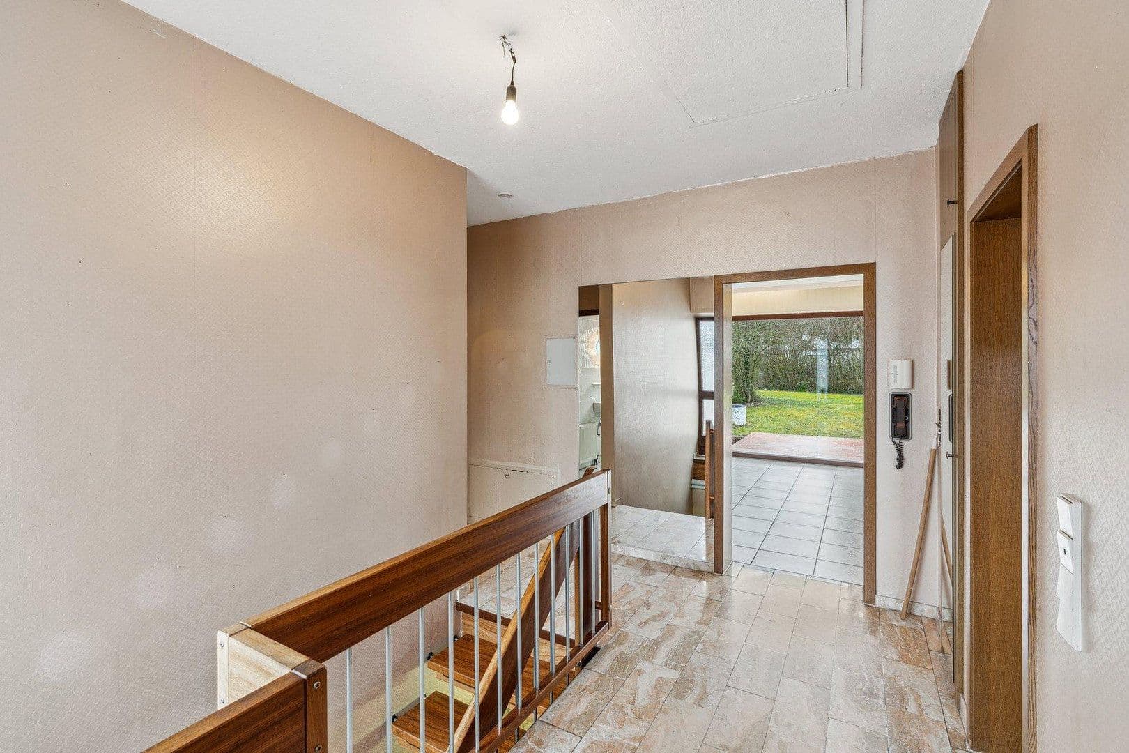 Prodej domu 140 m², pozemek 774 m², Erbach, Bádensko-Württembersko Prodej domu 140 m², pozemek 774 m², Erbach, Bádensko-Württembersko