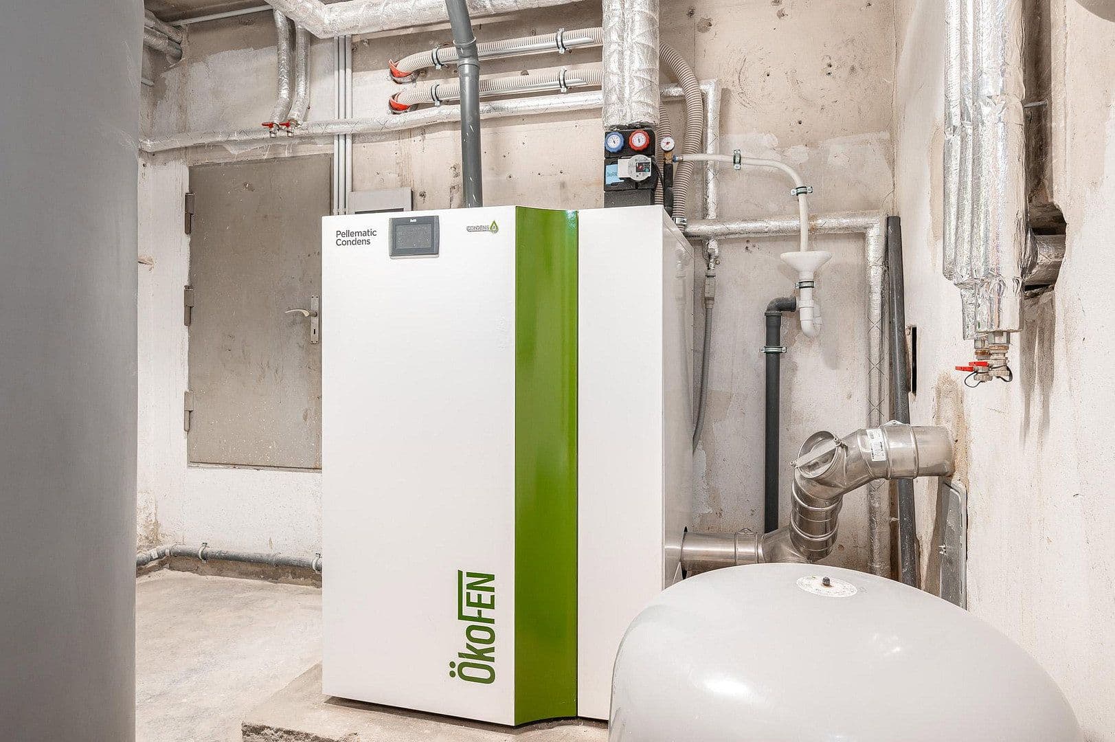 Prodej bytu 2+1 65 m², Leydenallee 37, Berlin, Berlín Prodej bytu 2+1 65 m², Leydenallee 37, Berlin, Berlín