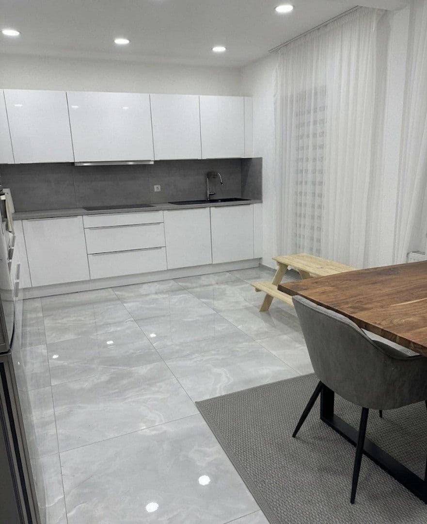 Prodej domu 131 m², pozemek 208 m², Am Hohlgraben 16, Heidenheim an der Brenz, Bádensko-Württembersko Prodej domu 131 m², pozemek 208 m², Am Hohlgraben 16, Heidenheim an der Brenz, Bádensko-Württembersko