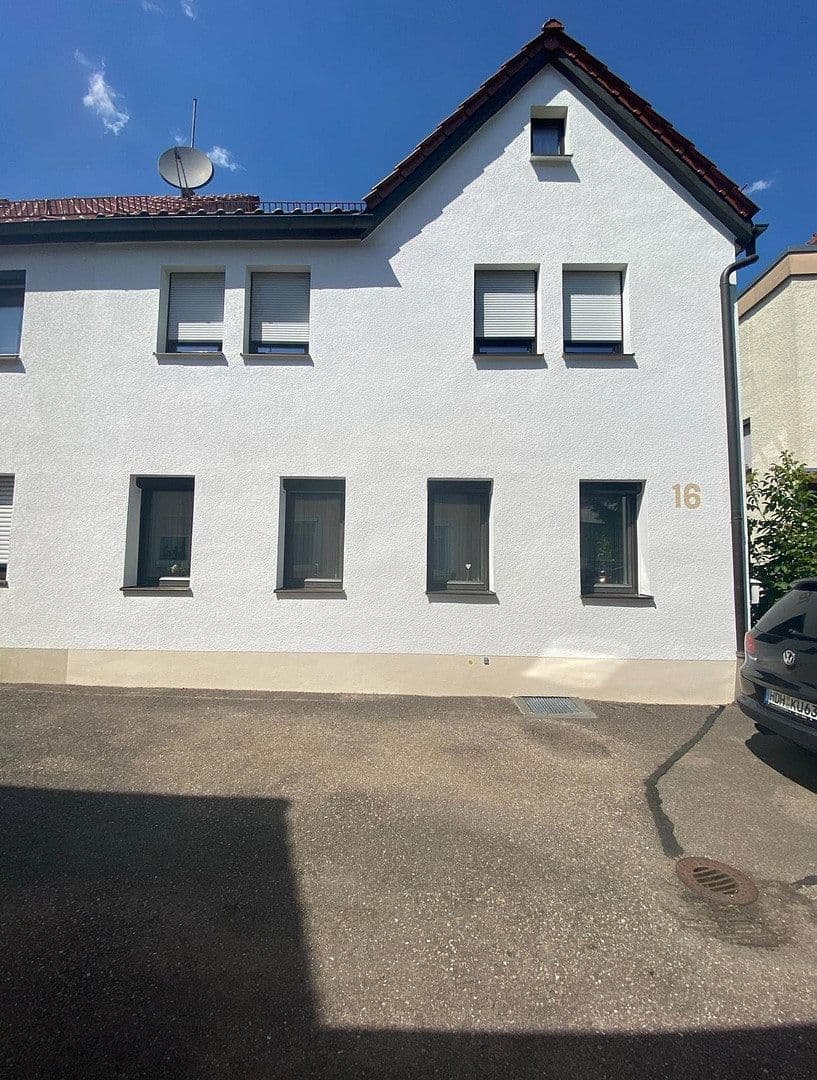 Prodej domu 131 m², pozemek 208 m², Am Hohlgraben 16, Heidenheim an der Brenz, Bádensko-Württembersko Prodej domu 131 m², pozemek 208 m², Am Hohlgraben 16, Heidenheim an der Brenz, Bádensko-Württembersko