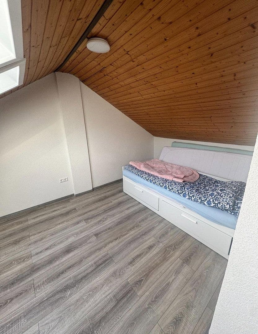Prodej domu 131 m², pozemek 208 m², Am Hohlgraben 16, Heidenheim an der Brenz, Bádensko-Württembersko Prodej domu 131 m², pozemek 208 m², Am Hohlgraben 16, Heidenheim an der Brenz, Bádensko-Württembersko