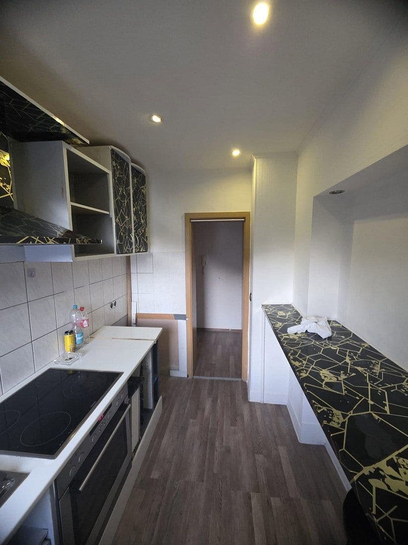 Pronájem bytu 2+1 40 m², Platenstr. 16, Nürnberg, Bavorsko Pronájem bytu 2+1 40 m², Platenstr. 16, Nürnberg, Bavorsko