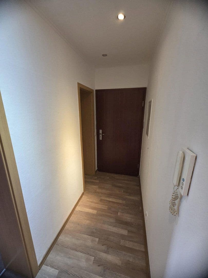 Pronájem bytu 2+1 40 m², Platenstr. 16, Nürnberg, Bavorsko Pronájem bytu 2+1 40 m², Platenstr. 16, Nürnberg, Bavorsko