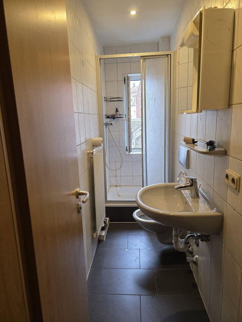 Pronájem bytu 2+1 40 m², Platenstr. 16, Nürnberg, Bavorsko Pronájem bytu 2+1 40 m², Platenstr. 16, Nürnberg, Bavorsko