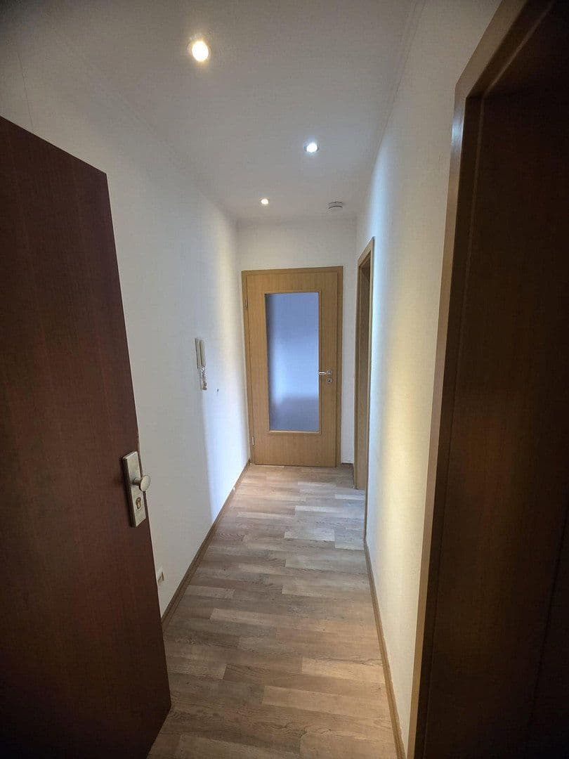 Pronájem bytu 2+1 40 m², Platenstr. 16, Nürnberg, Bavorsko Pronájem bytu 2+1 40 m², Platenstr. 16, Nürnberg, Bavorsko