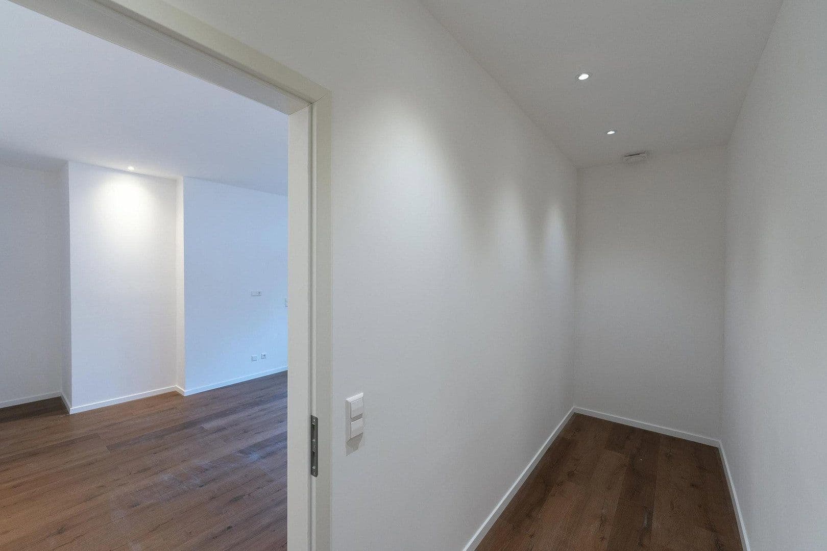 Pronájem bytu 5+1 131 m², Burgstallstrasse 35, Stuttgart, Bádensko-Württembersko Pronájem bytu 5+1 131 m², Burgstallstrasse 35, Stuttgart, Bádensko-Württembersko
