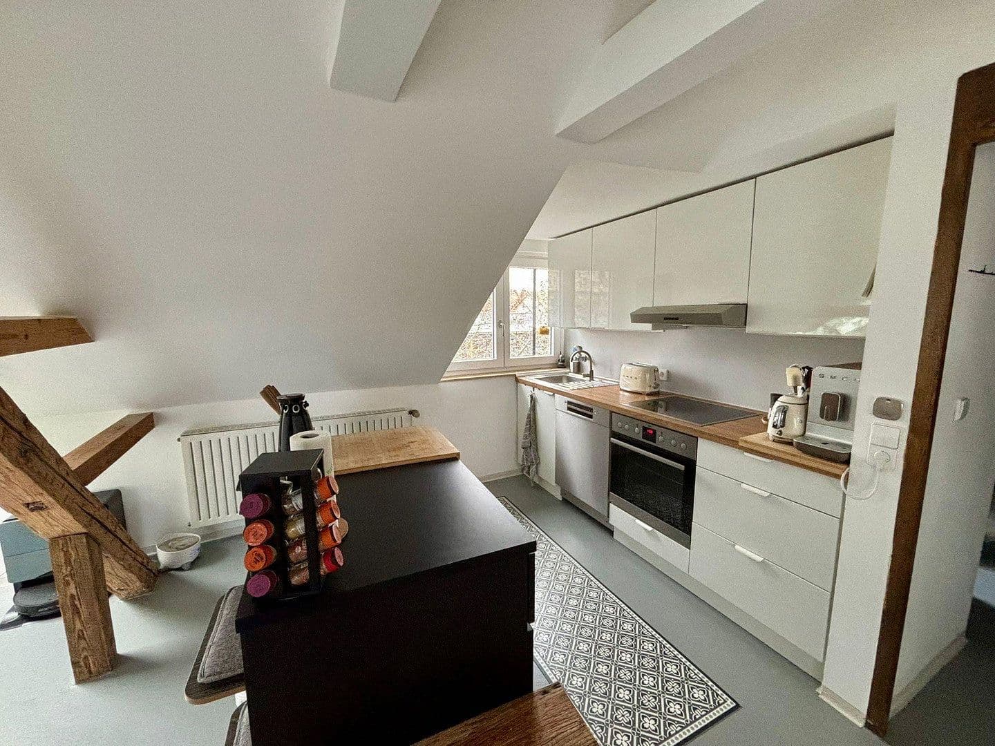 Pronájem bytu 2+kk 62 m², Feuerseeplatz 10, Stuttgart, Bádensko-Württembersko Pronájem bytu 2+kk 62 m², Feuerseeplatz 10, Stuttgart, Bádensko-Württembersko