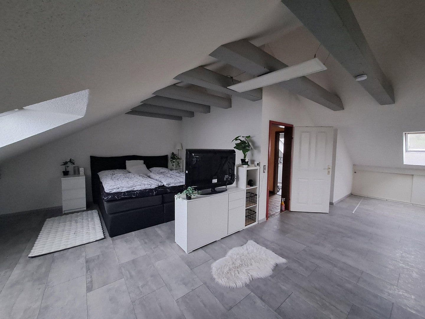 Prodej domu 172 m², pozemek 386 m², Raiffeisenstraße 10, Bonstetten, Bavorsko Prodej domu 172 m², pozemek 386 m², Raiffeisenstraße 10, Bonstetten, Bavorsko