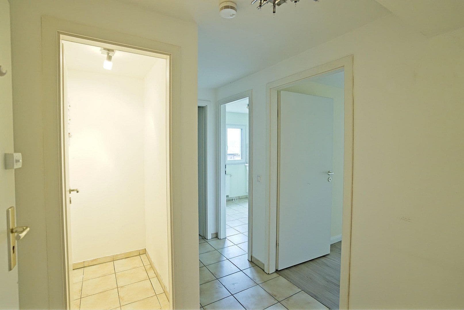 Pronájem bytu 2+1 54 m², Hamburg, Hamburg Pronájem bytu 2+1 54 m², Hamburg, Hamburg