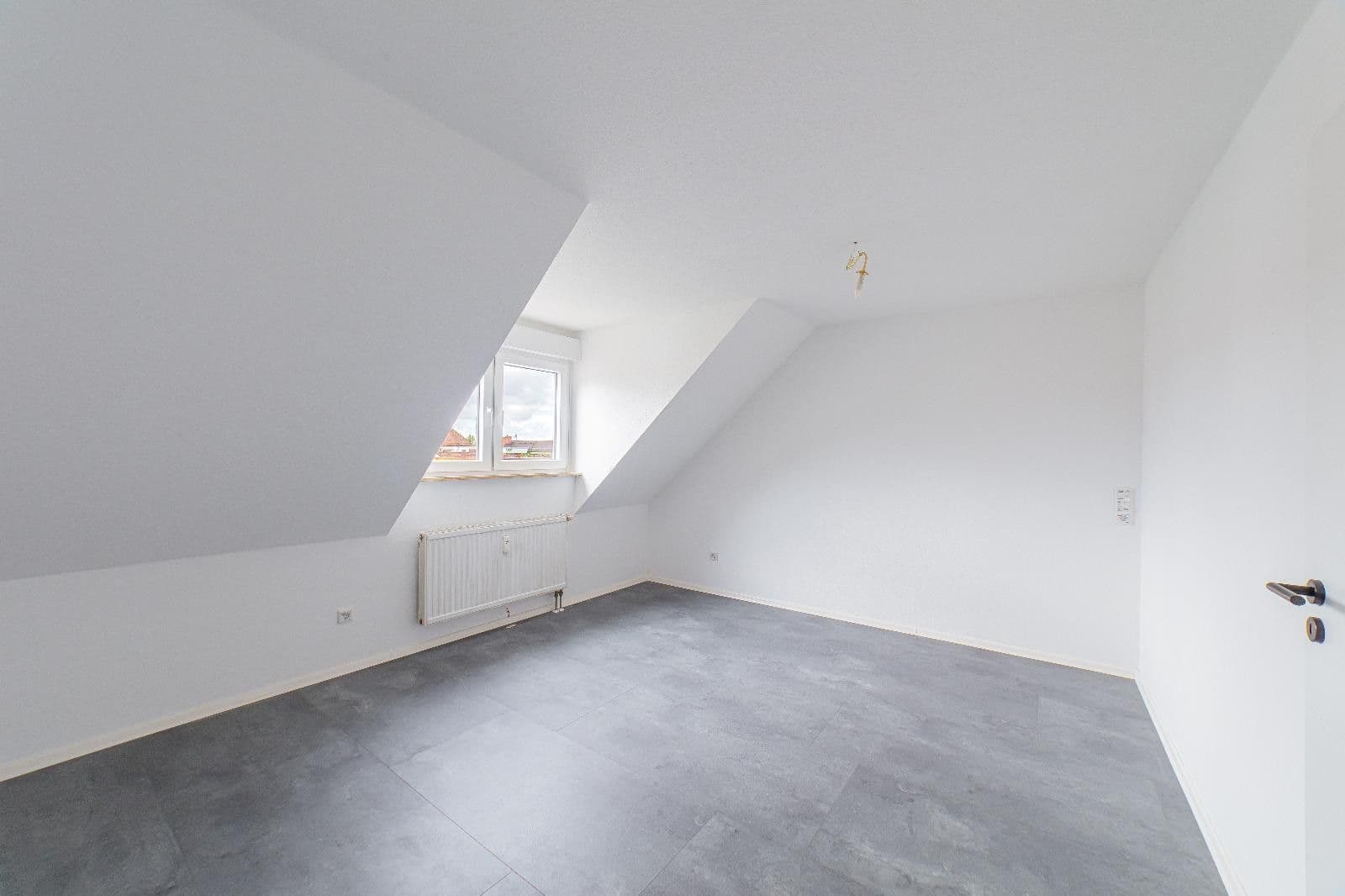 Prodej bytu 3+1 78 m², Elisenstr 18, Nürnberg, Bavorsko Prodej bytu 3+1 78 m², Elisenstr 18, Nürnberg, Bavorsko